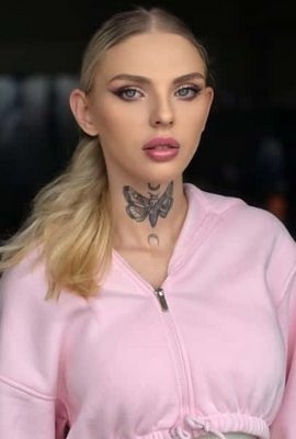 Porn star Lexie Star Photo