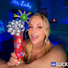 Katalina Kyle, Mr Lucky POV, photo 7