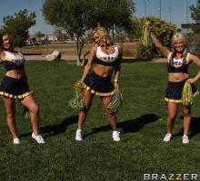 Blonde cheerleader Shyla Stylez does double penetration