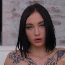 Hot new girl Cyber ​​Shot gets her First anal casting